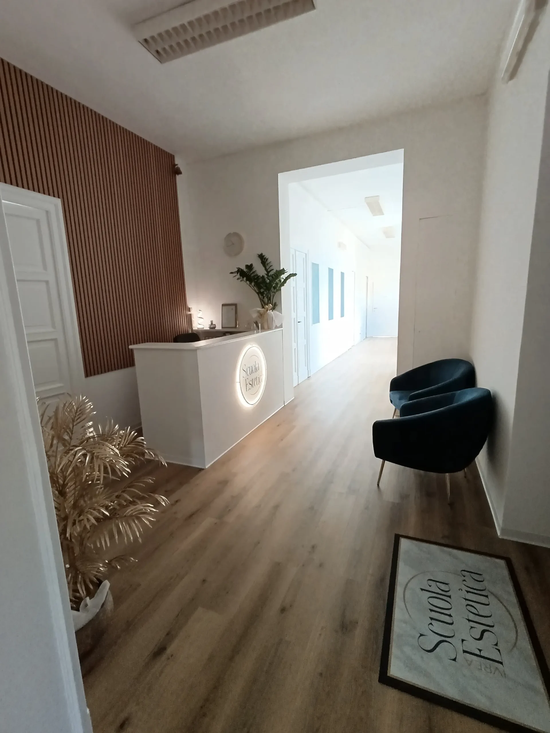 Ingresso della Scuola di Estetica di Ivrea